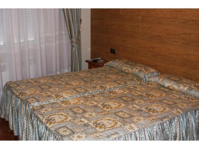 Hostal Castilla เบนาเบนเต ภายนอก รูปภาพ
