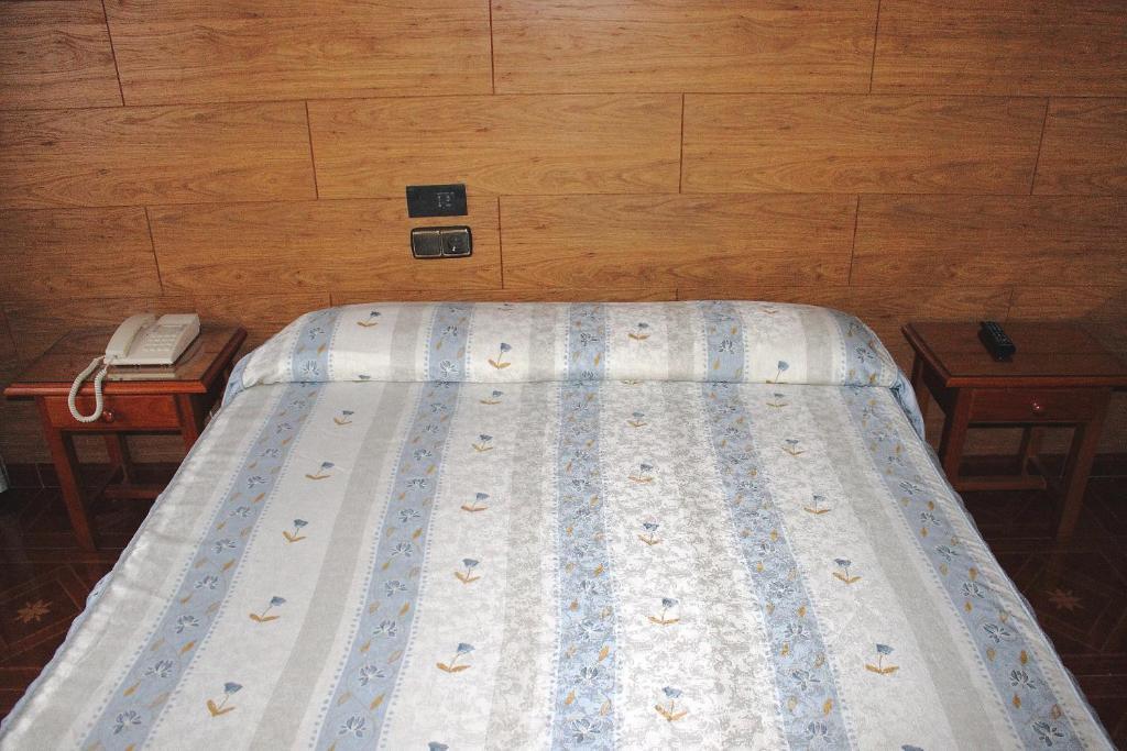 Hostal Castilla เบนาเบนเต ภายนอก รูปภาพ