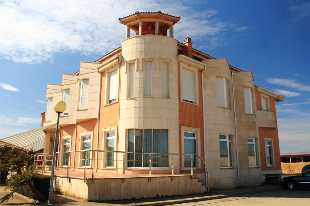 Hostal Castilla เบนาเบนเต ภายนอก รูปภาพ